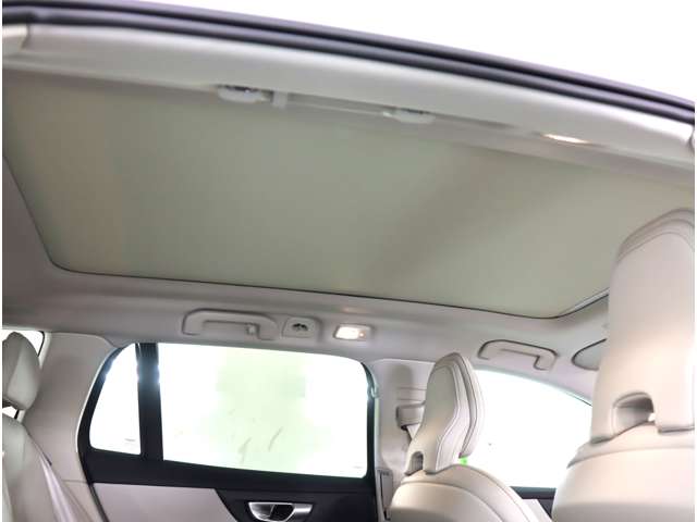 ボルボ Ｖ６０ リチャージ アルティメット Ｔ６ ＡＷＤ プラグイン ハイブリッド ４ＷＤ R6年 (近畿) 99