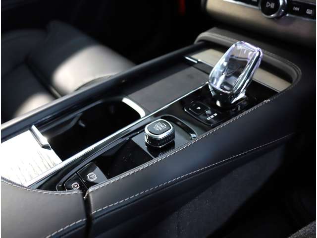 ボルボ ＸＣ９０ ウルトラ Ｂ５ ＡＷＤ ４ＷＤ R6年 (近畿) 99