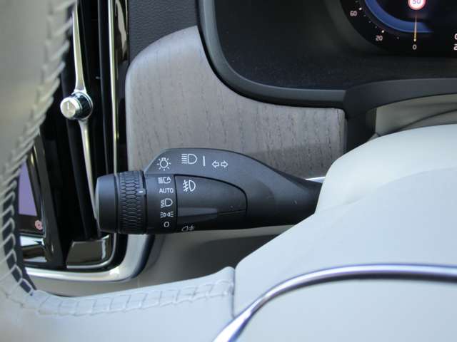 ボルボ Ｓ９０ リチャージ アルティメット Ｔ８ ＡＷＤ プラグイン ハイブリッド ４ＷＤ R5年 (近畿) 99