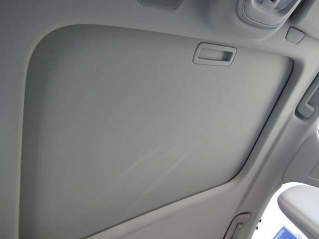 ボルボ Ｓ９０ リチャージ アルティメット Ｔ８ ＡＷＤ プラグイン ハイブリッド ４ＷＤ R5年 (近畿) 99