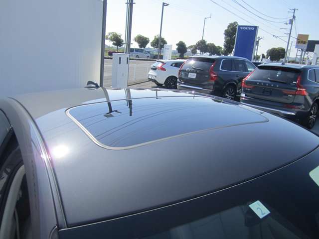 ボルボ Ｓ９０ リチャージ アルティメット Ｔ８ ＡＷＤ プラグイン ハイブリッド ４ＷＤ R5年 (近畿) 99