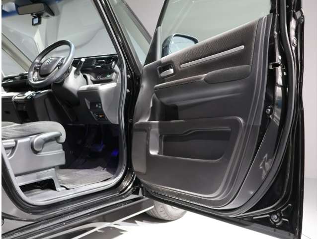 ホンダ ステップワゴン １．５ スパーダ ホンダ センシング H30年 (関東) 99