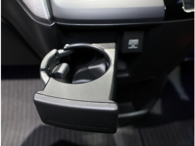 ホンダ ステップワゴン １．５ スパーダ ホンダ センシング H30年 (関東) 99