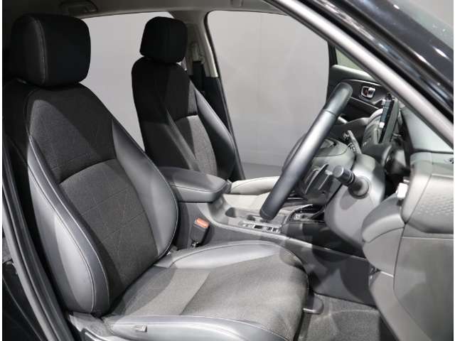 ホンダ ヴェゼル １．５ Ｅ：ＨＥＶ Ｚ R4年 (関東) 99