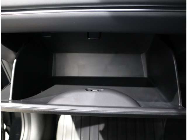 ホンダ ヴェゼル １．５ Ｅ：ＨＥＶ Ｚ R4年 (関東) 99