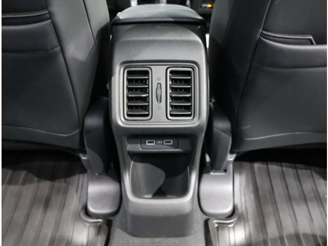 ホンダ ヴェゼル １．５ Ｅ：ＨＥＶ Ｚ R4年 (関東) 99