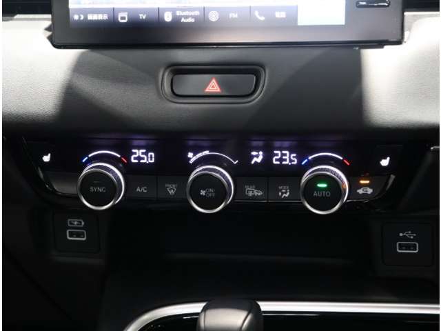 ホンダ ヴェゼル １．５ Ｅ：ＨＥＶ Ｚ R4年 (関東) 99