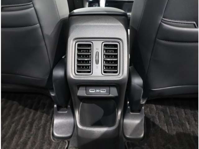 ホンダ ヴェゼル １．５ Ｅ：ＨＥＶ Ｚ R4年 (関東) 99