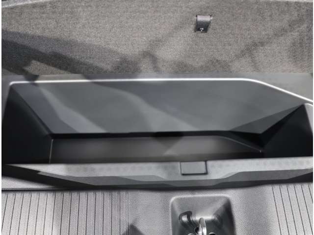 ホンダ ヴェゼル １．５ Ｅ：ＨＥＶ Ｚ R4年 (関東) 99