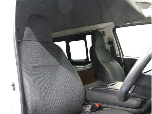 トヨタ ハイエースバン ２．８ ＤＸ ロング ハイルーフ ディーゼルターボ ４ＷＤ R3年 (北海道) 99