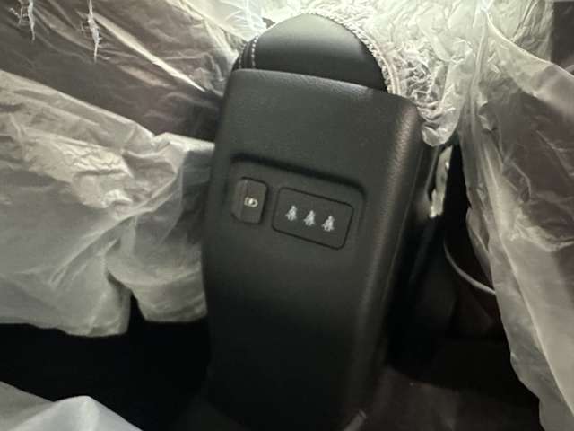 日産 キックス １．２ Ｘ ＦＯＵＲ スタイルエディション（Ｅ－ＰＯＷＥＲ） ４ＷＤ R6年 (北海道) 99