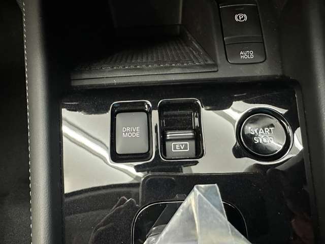 日産 キックス １．２ Ｘ ＦＯＵＲ スタイルエディション（Ｅ－ＰＯＷＥＲ） ４ＷＤ R6年 (北海道) 99