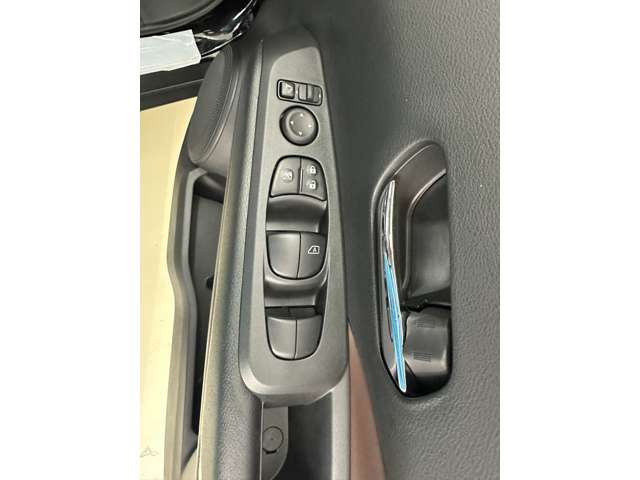 日産 キックス １．２ Ｘ ＦＯＵＲ スタイルエディション（Ｅ－ＰＯＷＥＲ） ４ＷＤ R6年 (北海道) 99