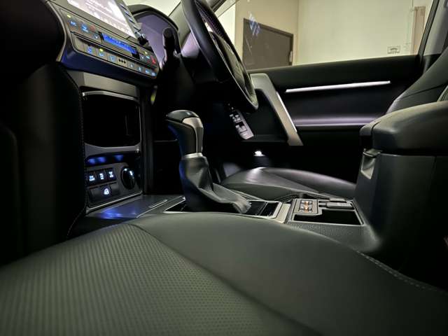 トヨタ ランドクルーザープラド ２．８ ＴＸ Ｌパッケージ ディーゼルターボ ４ＷＤ R3年 (北海道) 99