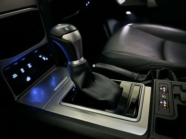 トヨタ ランドクルーザープラド ２．８ ＴＸ Ｌパッケージ ディーゼルターボ ４ＷＤ R3年 (北海道) 99