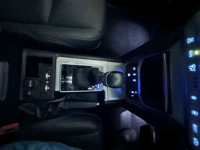 トヨタ ランドクルーザープラド ２．８ ＴＸ Ｌパッケージ ディーゼルターボ ４ＷＤ R3年 (北海道) 99