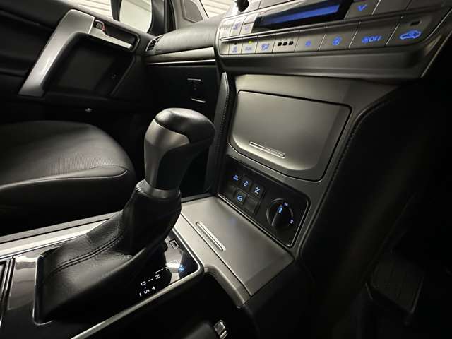 トヨタ ランドクルーザープラド ２．８ ＴＸ Ｌパッケージ ディーゼルターボ ４ＷＤ R3年 (北海道) 99