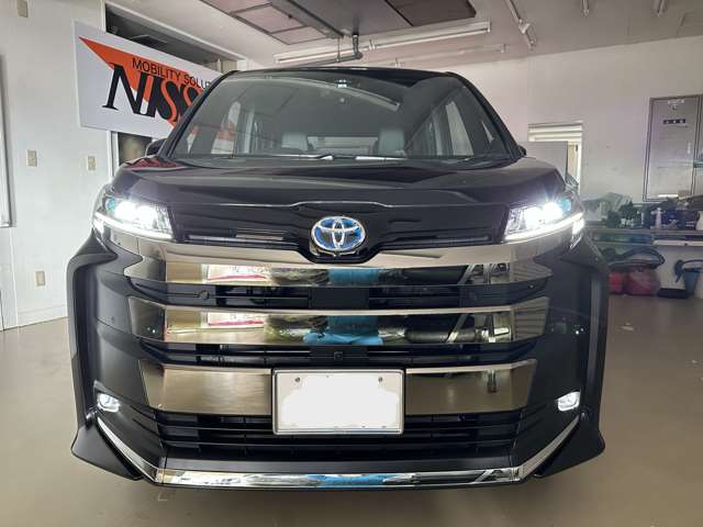 トヨタ ノア １．８ ハイブリッド Ｓ－Ｚ Ｅ－ＦＯＵＲ ４ＷＤ R4年 (北海道) 99