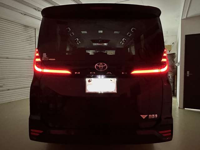 トヨタ ノア １．８ ハイブリッド Ｓ－Ｚ Ｅ－ＦＯＵＲ ４ＷＤ R4年 (北海道) 99