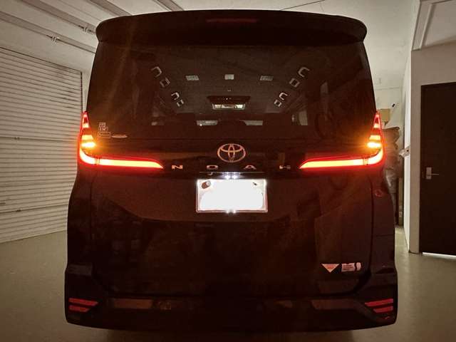 トヨタ ノア １．８ ハイブリッド Ｓ－Ｚ Ｅ－ＦＯＵＲ ４ＷＤ R4年 (北海道) 99