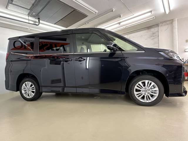 トヨタ ノア １．８ ハイブリッド Ｓ－Ｚ Ｅ－ＦＯＵＲ ４ＷＤ R4年 (北海道) 99