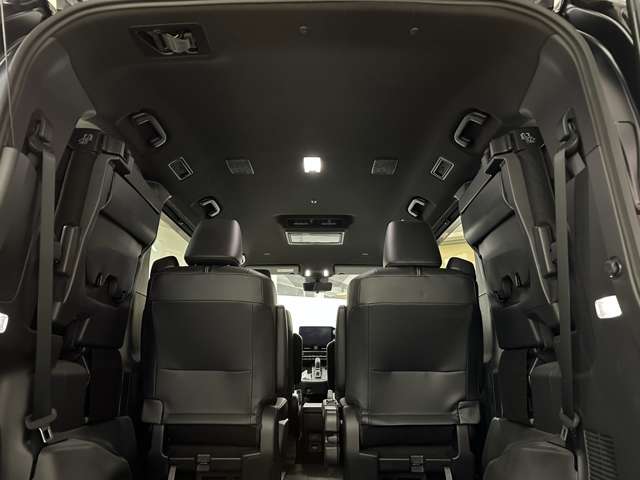 トヨタ ノア １．８ ハイブリッド Ｓ－Ｚ Ｅ－ＦＯＵＲ ４ＷＤ R4年 (北海道) 99