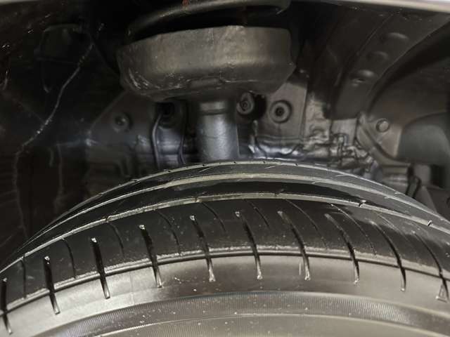 トヨタ ノア １．８ ハイブリッド Ｓ－Ｚ Ｅ－ＦＯＵＲ ４ＷＤ R4年 (北海道) 99