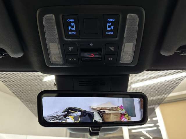 トヨタ ノア １．８ ハイブリッド Ｓ－Ｚ Ｅ－ＦＯＵＲ ４ＷＤ R4年 (北海道) 99