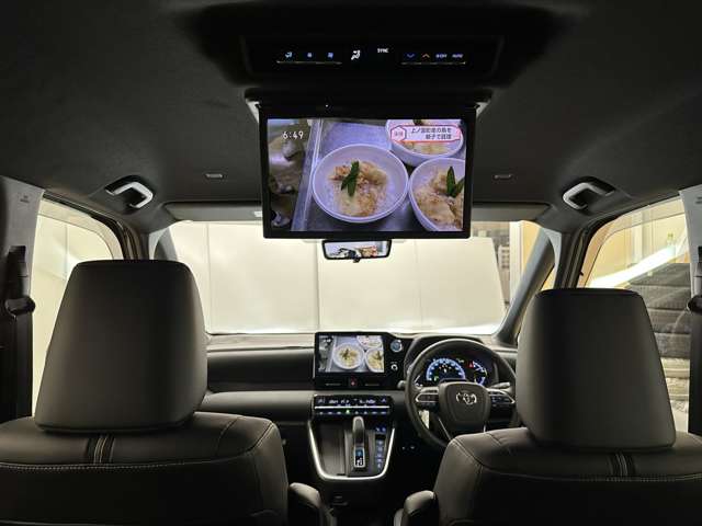 トヨタ ノア １．８ ハイブリッド Ｓ－Ｚ Ｅ－ＦＯＵＲ ４ＷＤ R4年 (北海道) 99