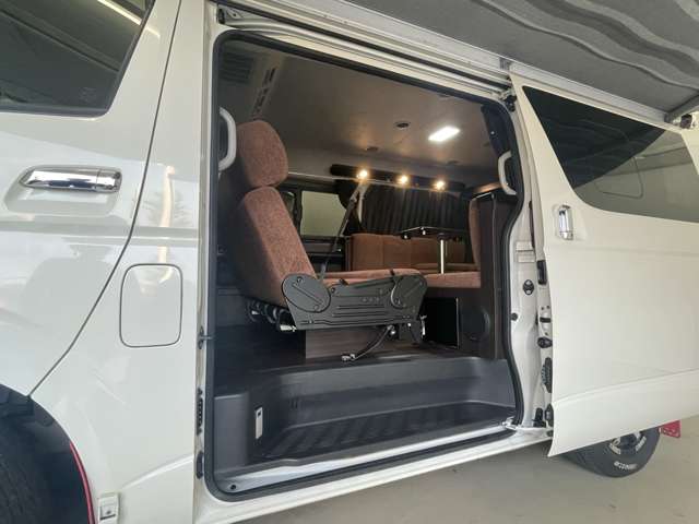 トヨタ ハイエースワゴン ２．７ ＧＬ ロング ミドルルーフ ４ＷＤ H28年 (北海道) 99