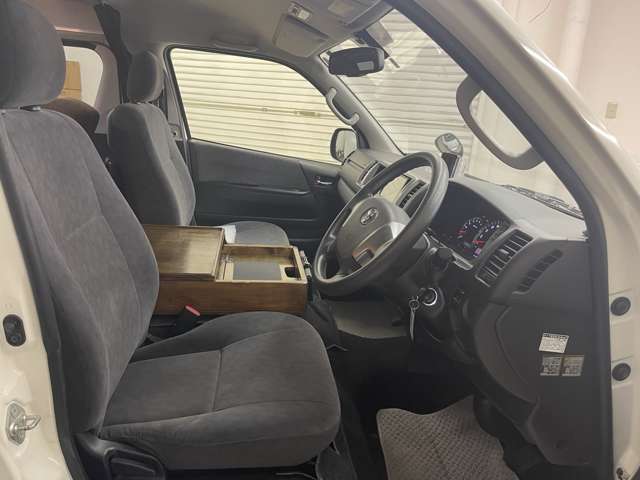 トヨタ ハイエースワゴン ２．７ ＧＬ ロング ミドルルーフ ４ＷＤ H28年 (北海道) 99