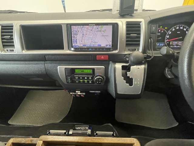 トヨタ ハイエースワゴン ２．７ ＧＬ ロング ミドルルーフ ４ＷＤ H28年 (北海道) 99