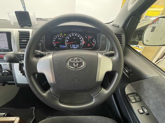 トヨタ ハイエースワゴン ２．７ ＧＬ ロング ミドルルーフ ４ＷＤ H28年 (北海道) 99