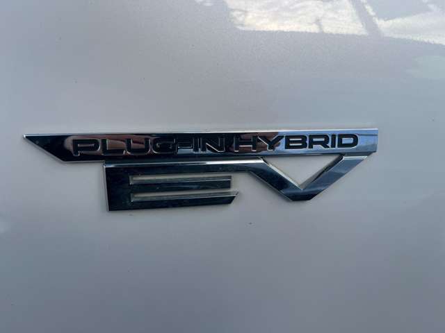 三菱 エクリプス　クロス　ＰＨＥＶ ＰＨＥＶ ２．４ Ｇ ４ＷＤ R3年 (北海道) 99