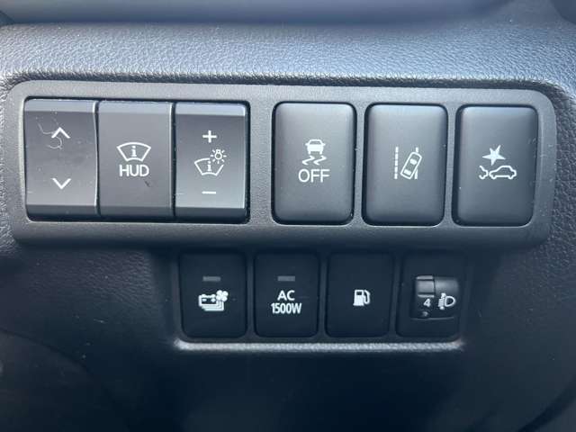 三菱 エクリプス　クロス　ＰＨＥＶ ＰＨＥＶ ２．４ Ｇ ４ＷＤ R3年 (北海道) 99