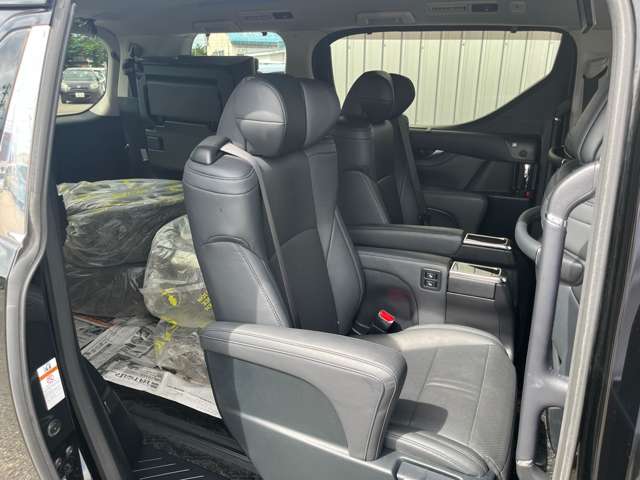 トヨタ アルファード ２．５ Ｓ ４ＷＤ R4年 (北海道) 99