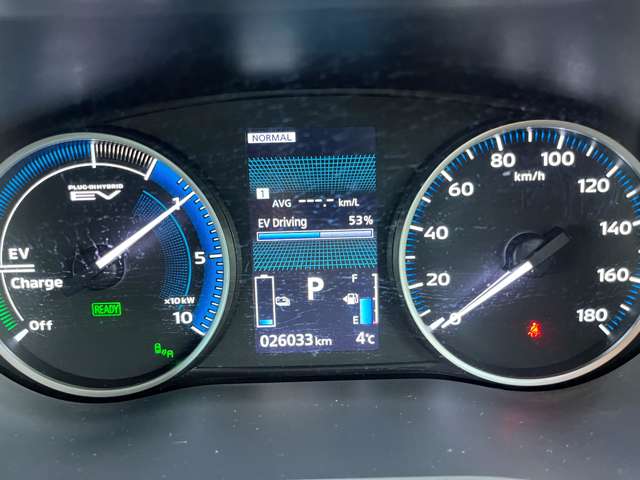 三菱 エクリプス　クロス　ＰＨＥＶ ＰＨＥＶ ２．４ Ｐ ４ＷＤ R3年 (北海道) 99