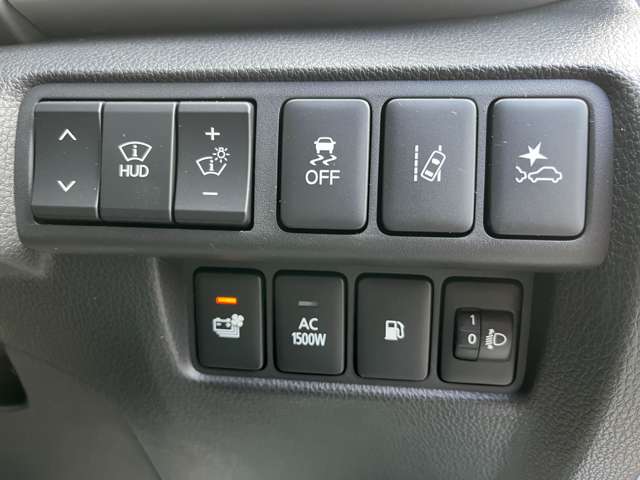 三菱 エクリプス　クロス　ＰＨＥＶ ＰＨＥＶ ２．４ Ｐ ４ＷＤ R3年 (北海道) 99