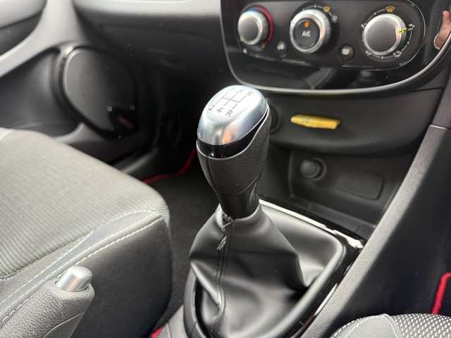 ルノー ルーテシア ゼン　ＭＴ H30年 (東北) 99