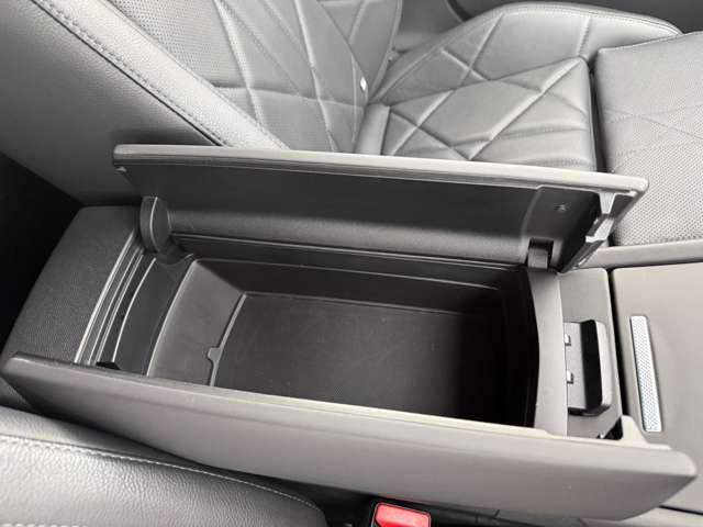 シトロエン ＤＳ９ リヴォリ R4年 (東北) 99