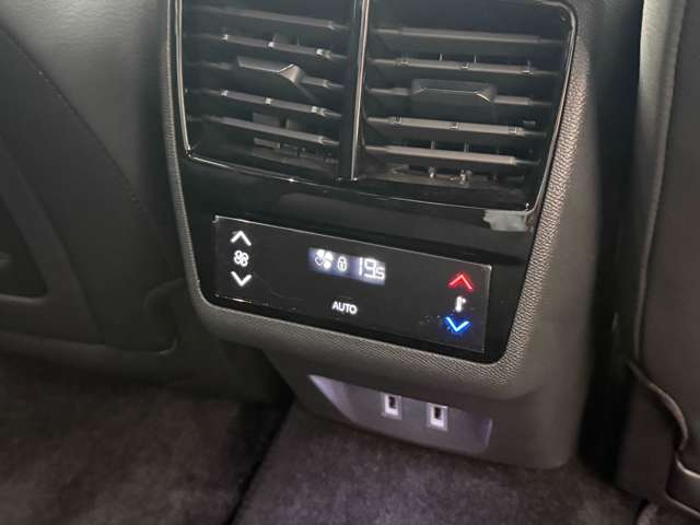 シトロエン ＤＳ９ リヴォリ R4年 (東北) 99