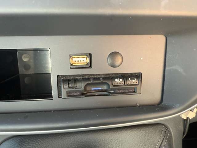 ルノー カングー ゼン ＥＤＣ H30年 (東北) 99