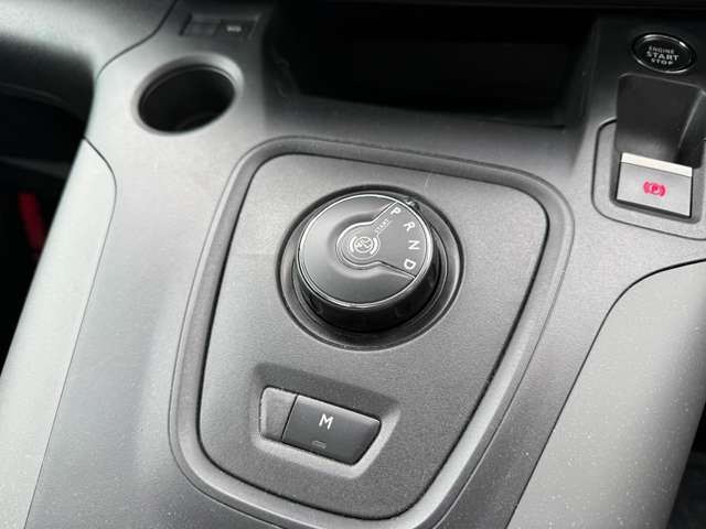 シトロエン ベルランゴ シャイン ディーゼルターボ R2年 (東北) 99