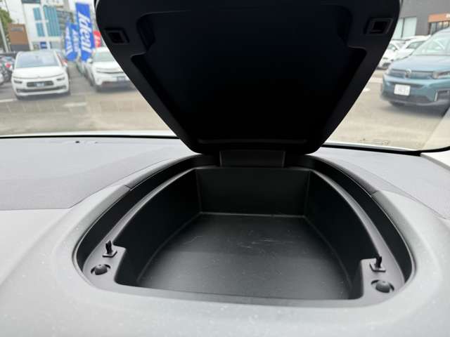 シトロエン ベルランゴ シャイン ディーゼルターボ R2年 (東北) 99