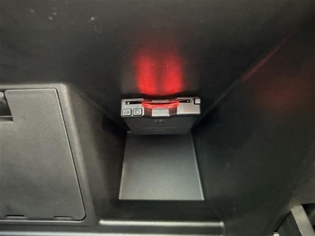 シトロエン Ｃ３　エアクロス　ＳＵＶ シャイン R4年 (東北) 99