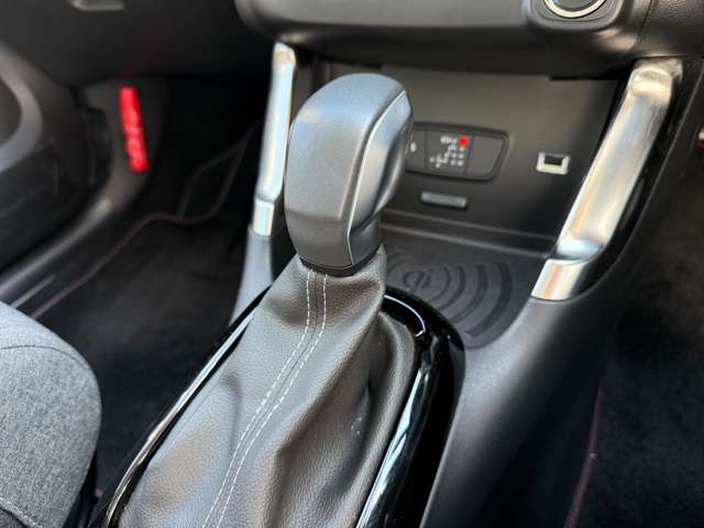 シトロエン Ｃ３　エアクロス　ＳＵＶ シャイン R4年 (東北) 99