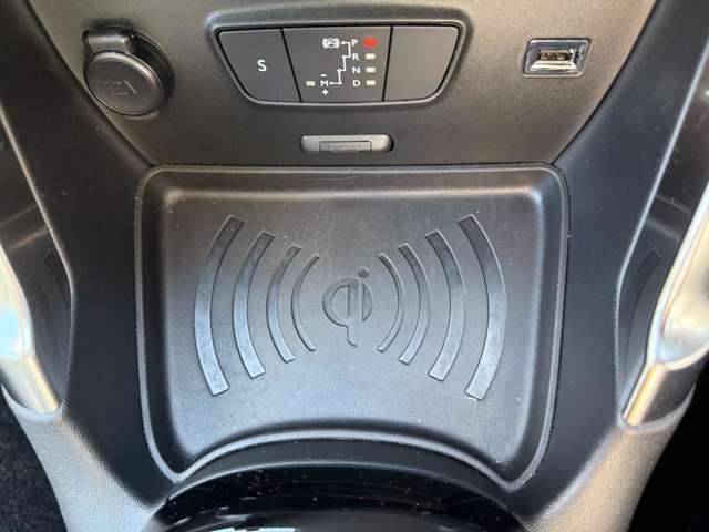 シトロエン Ｃ３　エアクロス　ＳＵＶ シャイン R4年 (東北) 99