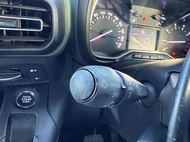 シトロエン ベルランゴ シャイン ブルーＨＤＩ ＸＴＲパック ディーゼルターボ R5年 (東北) 99