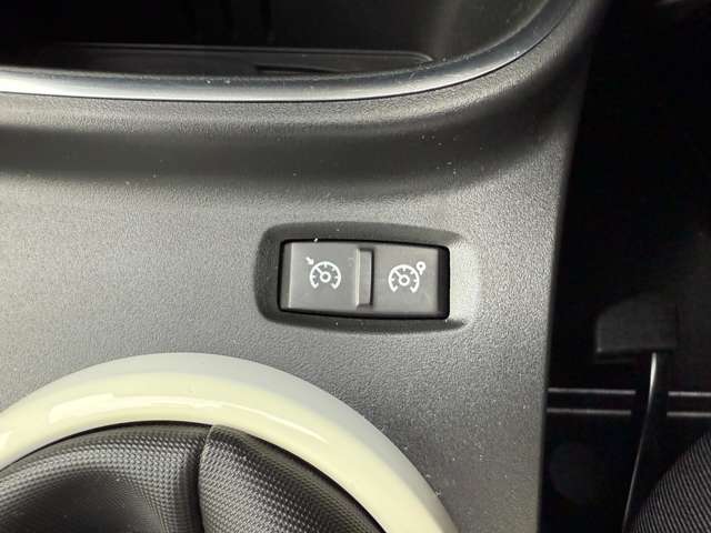 ルノー トゥインゴ Ｓ R3年 (東北) 99