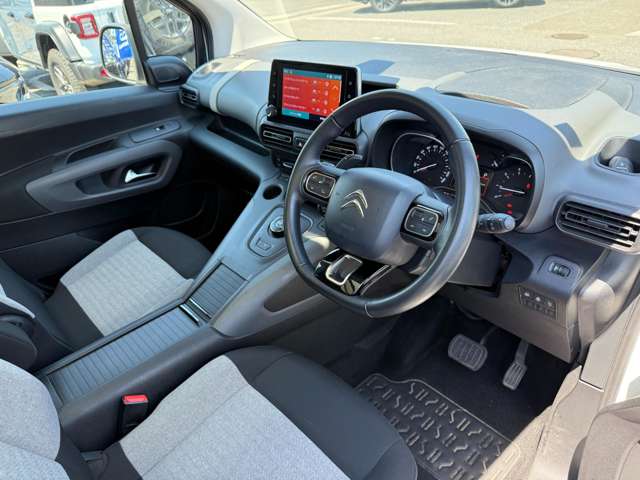 シトロエン ベルランゴ シャイン ディーゼルターボ R2年 (東北) 99